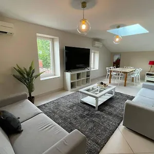 Appartement Superbe Avec 2 - 9 Personnes - Parking Privé, Tournon-sur-Rhone